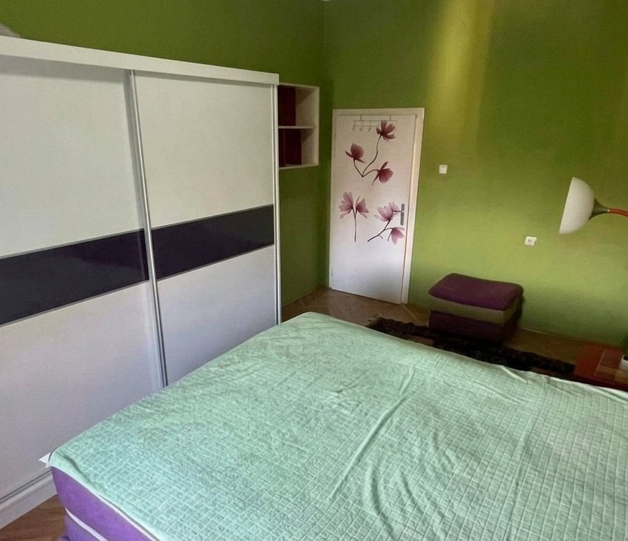 Izdavanje – jednosoban, komforan, namješten stan u Centru