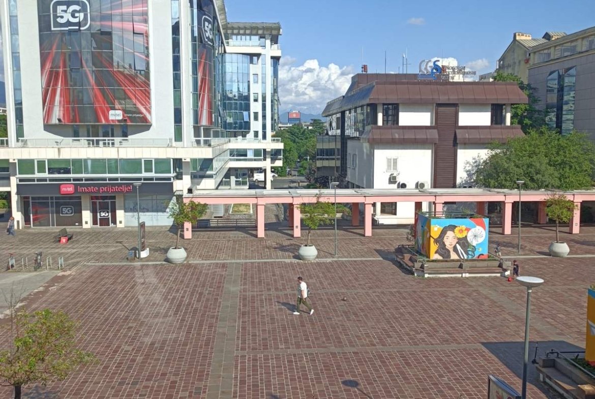 Jednosoban, namješten stan na Rimskom trgu