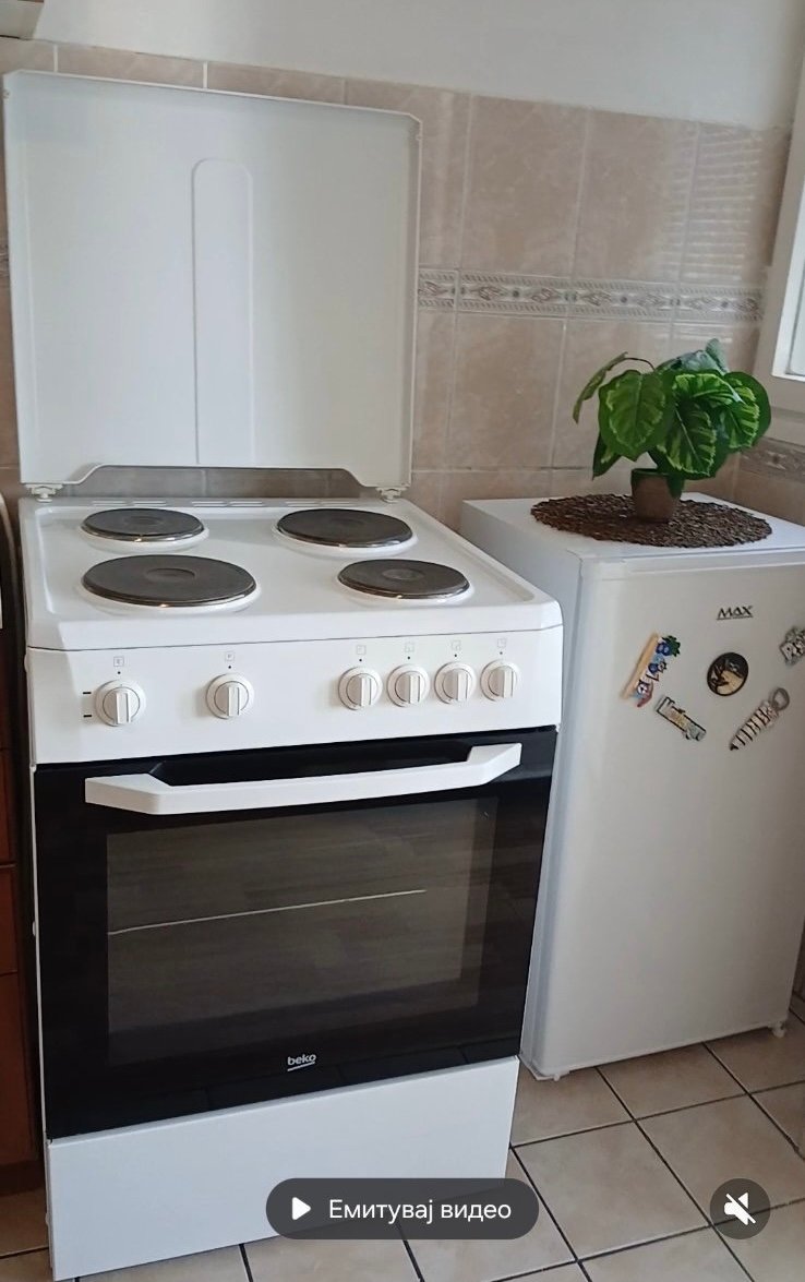 Izdavanje – namještena garsonjera kod Sahat kule