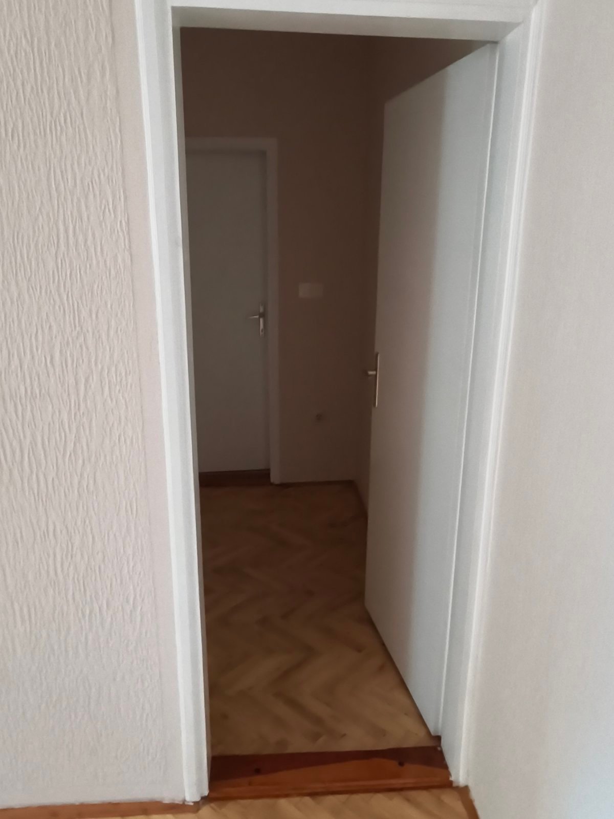 Izadavanje – jednosoban, prazan stan na Zabjelu