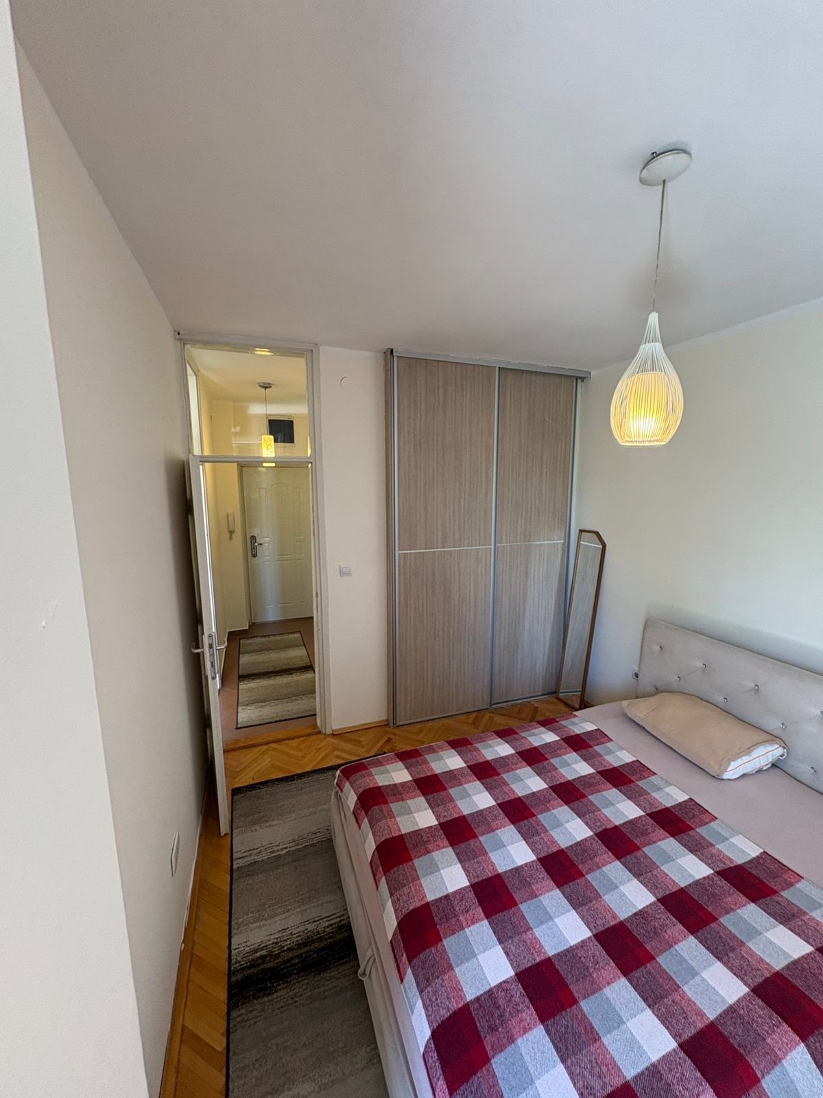 IMG_3133 Izdavanje – jednosoban, renoviran, lijepo namješten stan blizu Gintaša
