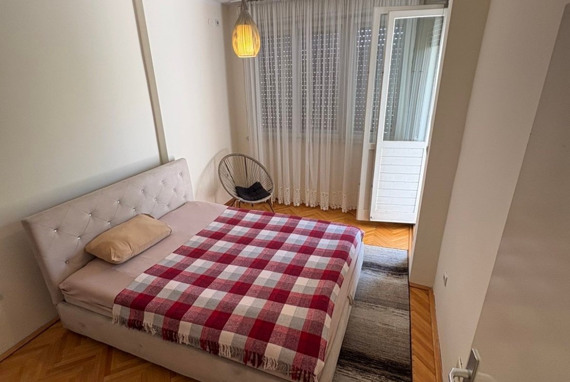 Izdavanje – jednosoban, renoviran, lijepo namješten stan blizu Gintaša