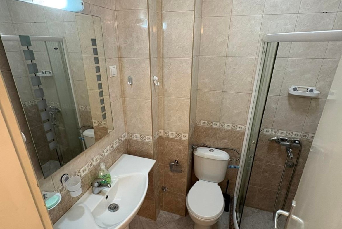 Izdavanje – jednosoban, renoviran, lijepo namješten stan blizu Gintaša