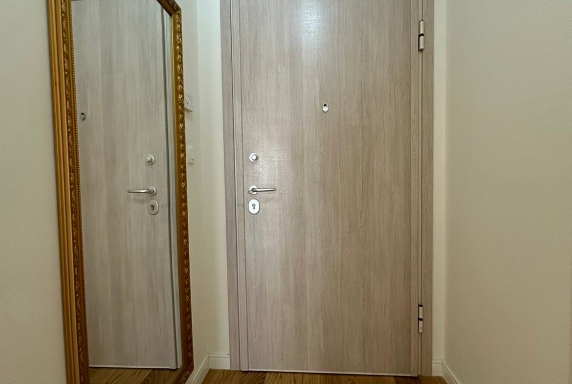 Izdavanje – namještena garsonjera kod Big Fashion-a