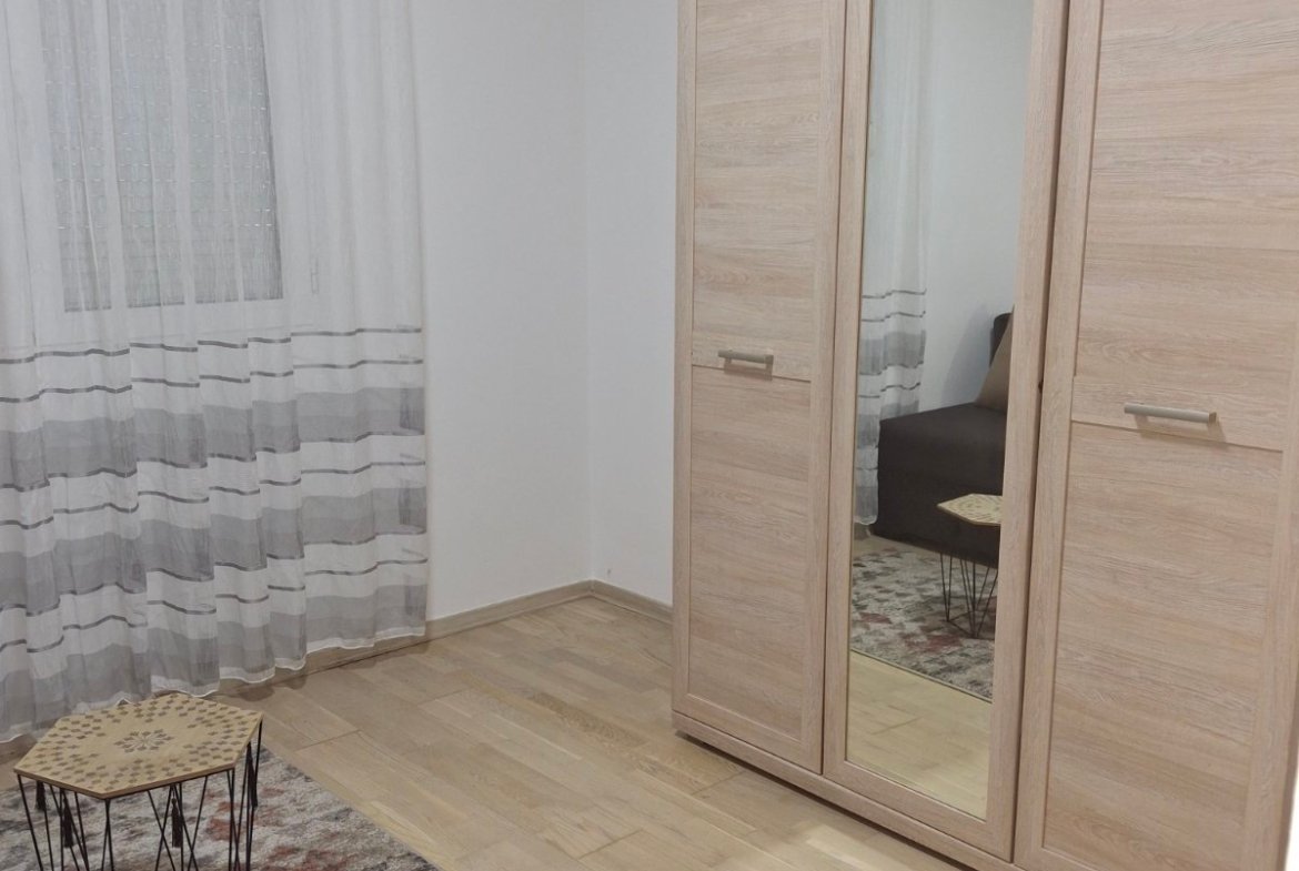 Izdavanje – jednosoban, komforan, namješten stan u zgradi iza Big Fashion-a