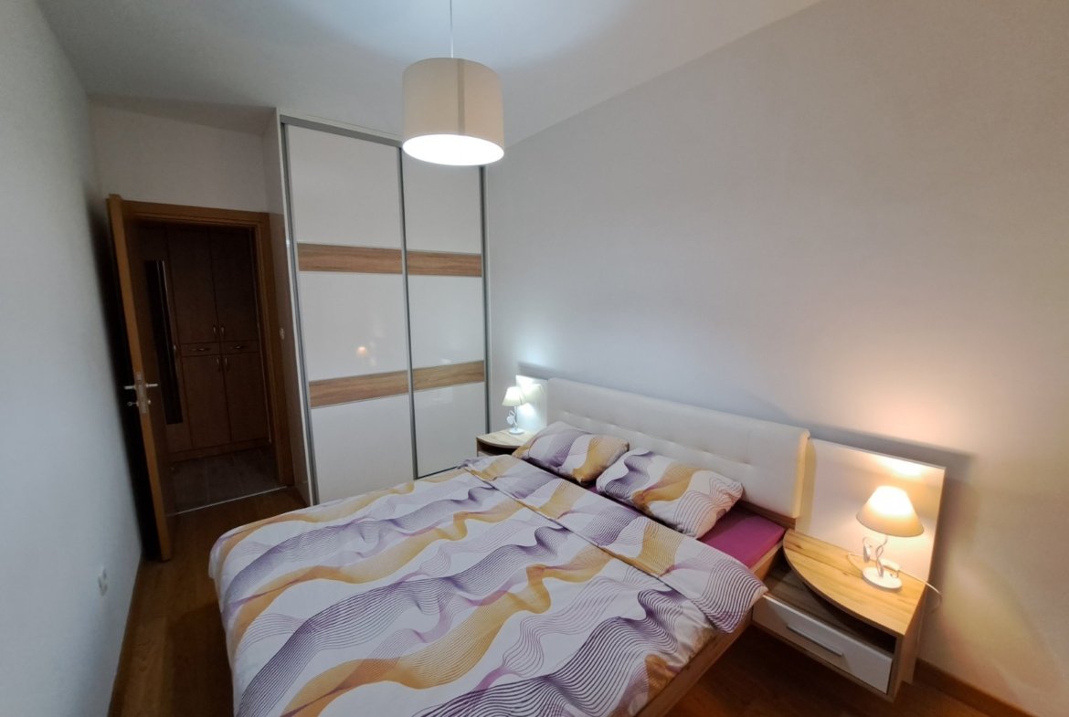 Izdavanje – jednosoban, lux namješten stan u Dalmatinskoj ulici