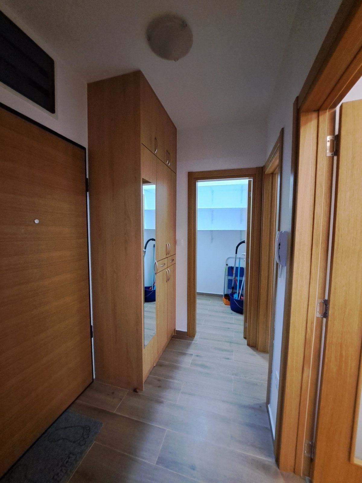 Izdavanje – jednosoban, lux namješten stan u Dalmatinskoj ulici