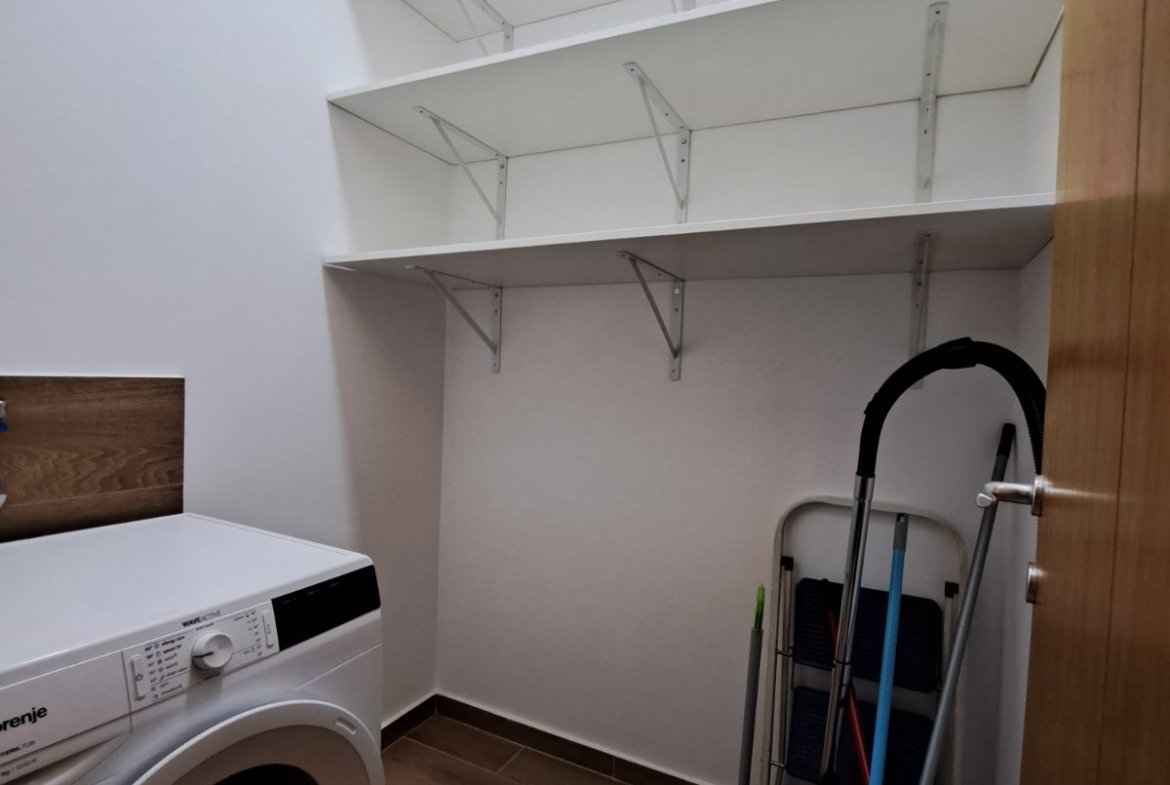 Izdavanje – jednosoban, lux namješten stan u Dalmatinskoj ulici