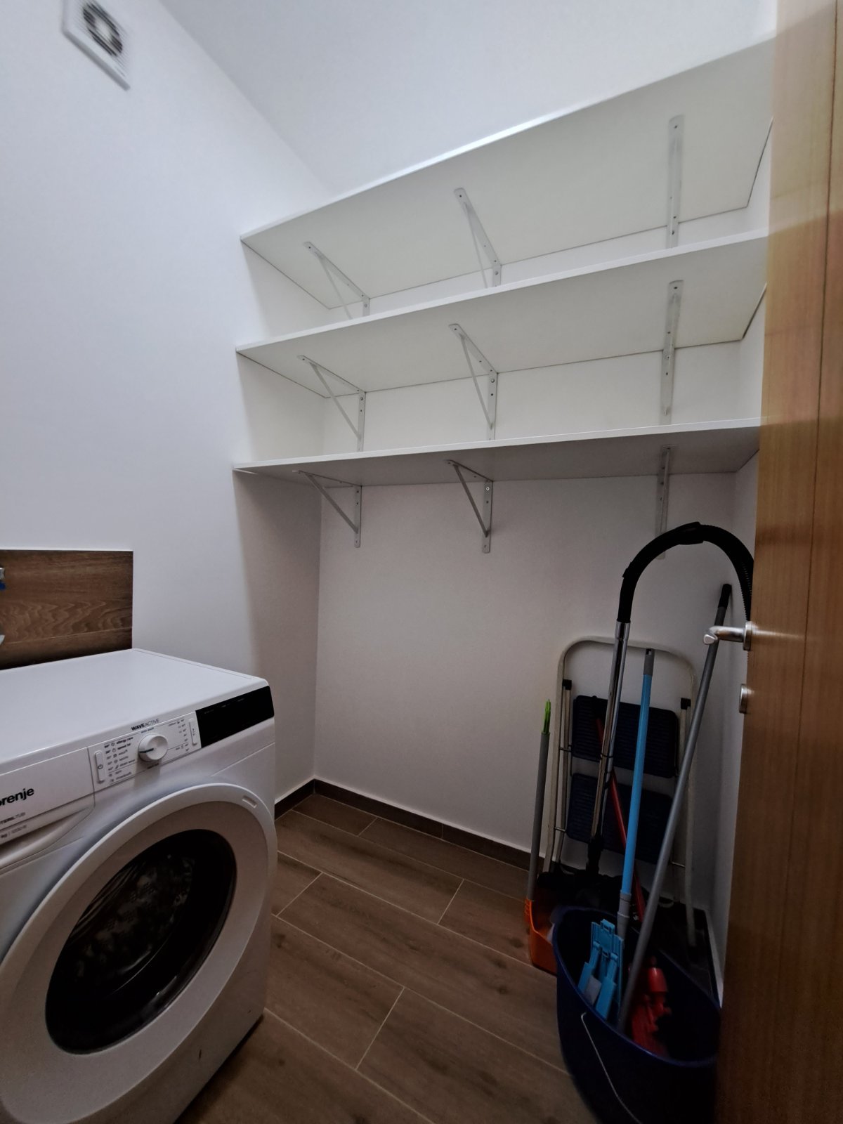 Izdavanje – jednosoban, lux namješten stan u Dalmatinskoj ulici