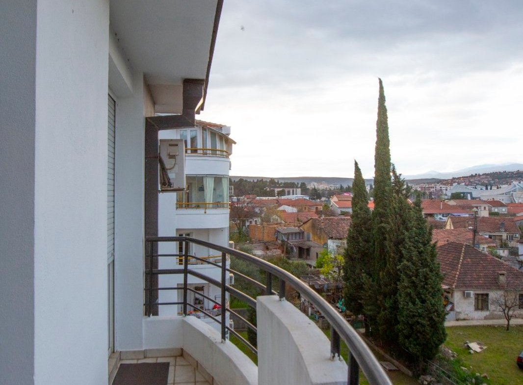 Izdavanje – jednosoban, namješten stan u Staroj Varoši