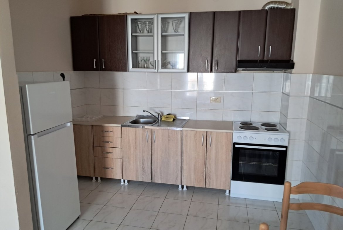 Izdavanje – jednosoban, lijepo namješten stan na Zabjelu