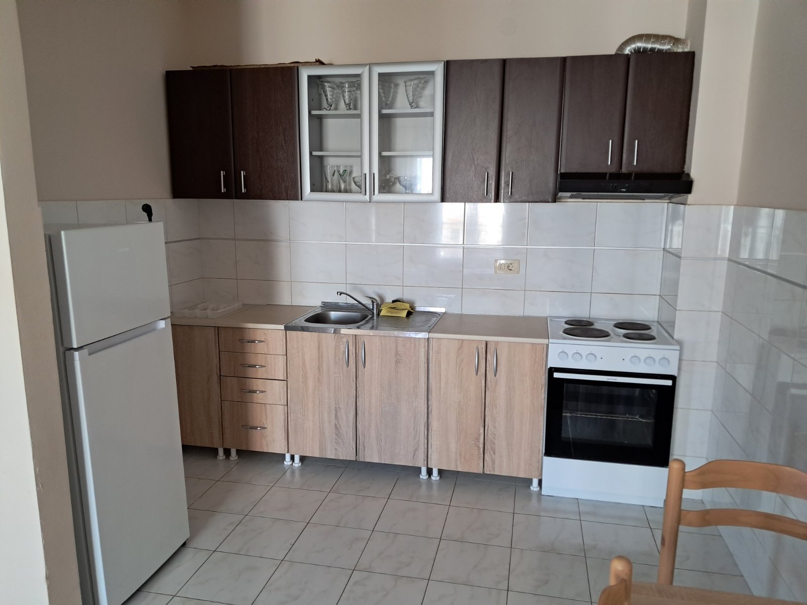 Izdavanje – jednosoban, lijepo namješten stan na Zabjelu