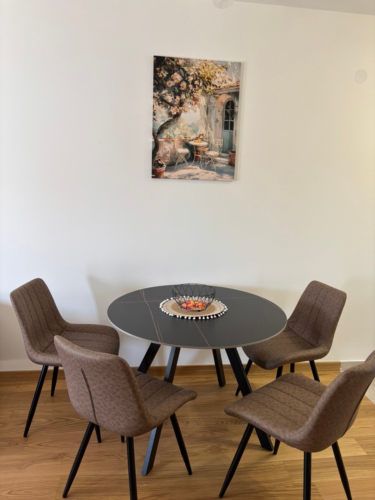 Izdavanje – jednosoban, lux namješten stan u Premium kvartu