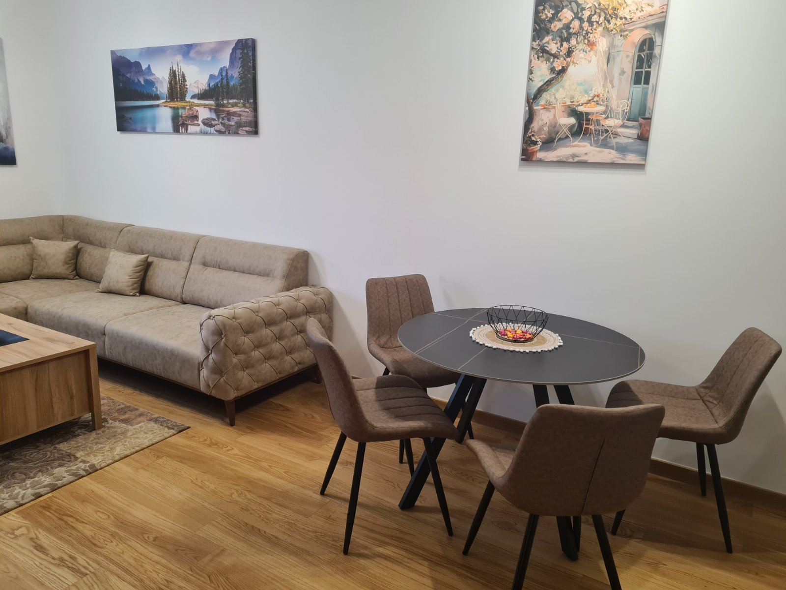 Izdavanje – jednosoban, lux namješten stan u Premium kvartu