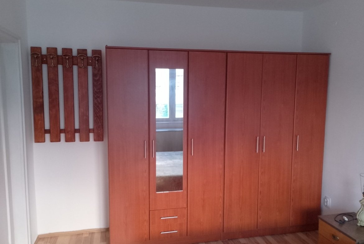 Izdavanje – jednosoban, namješten, renoviran stan Preko Morače