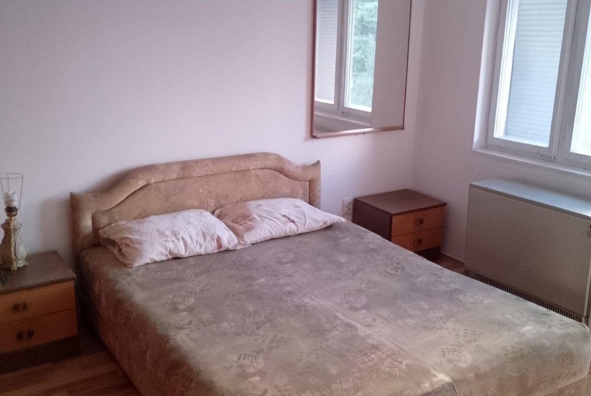 Izdavanje – jednosoban, namješten, renoviran stan Preko Morače